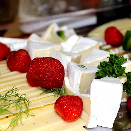 The Avalon - Altstadt מלון שוורין