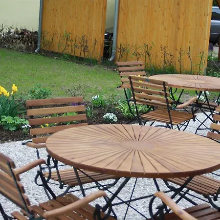 The Avalon - Altstadt מלון 2*