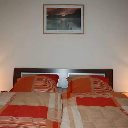 מלון The Avalon - Altstadt 2*