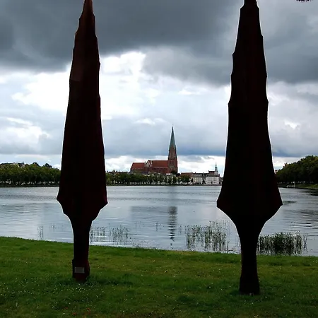 The Avalon - Altstadt